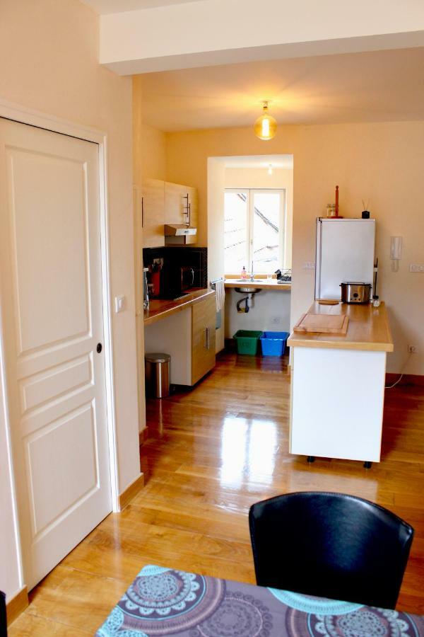 Un Joli Pied A Terre Apartment Montignac-Lascaux Ngoại thất bức ảnh