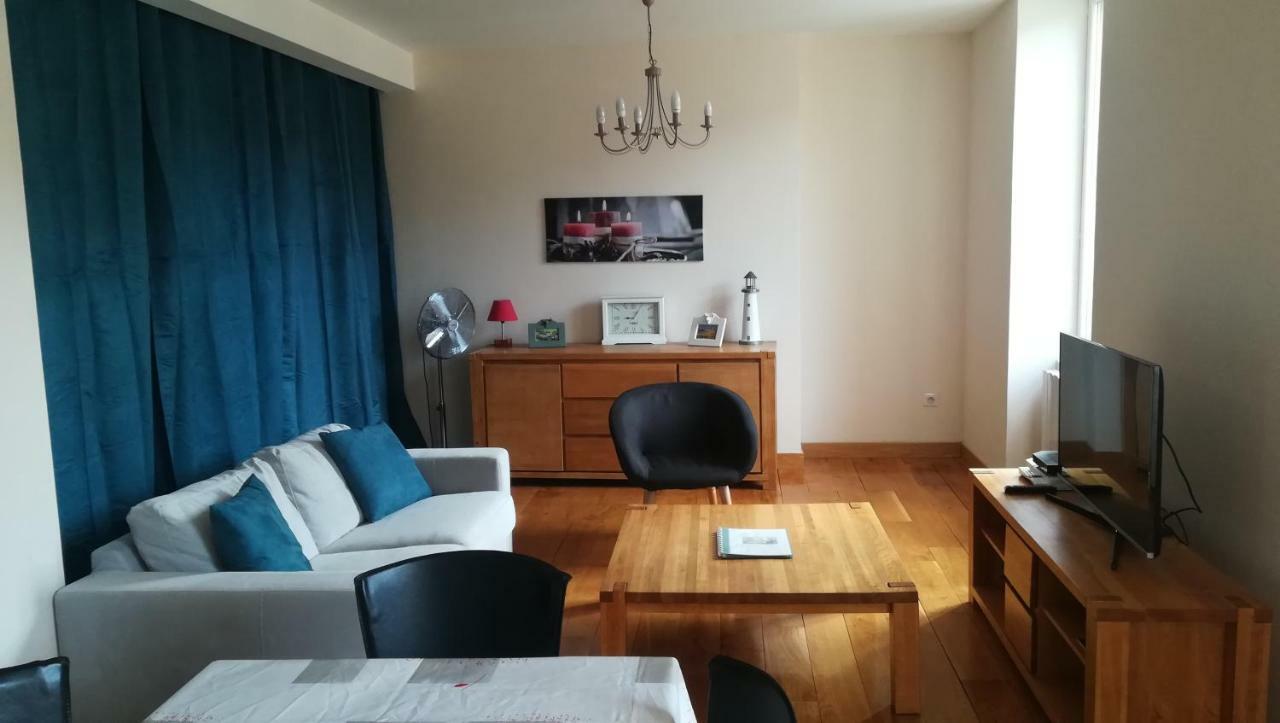 Un Joli Pied A Terre Apartment Montignac-Lascaux Ngoại thất bức ảnh